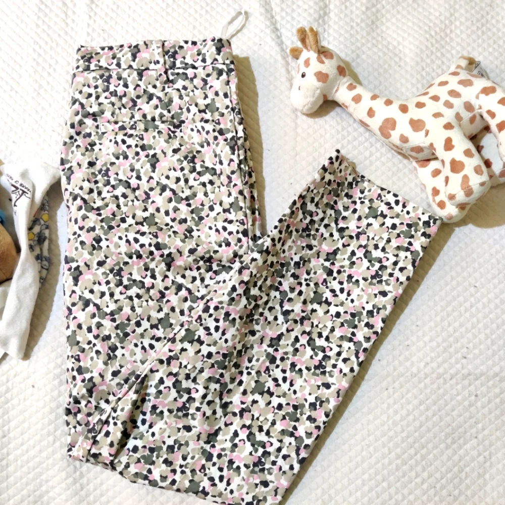 Marks and Spencers Women's Trousers - Picture 1 of 11